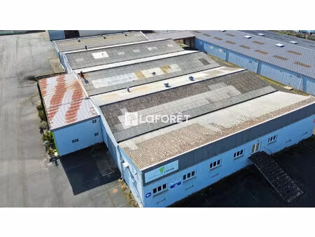 local industriel 2775m2 doué la fontaine