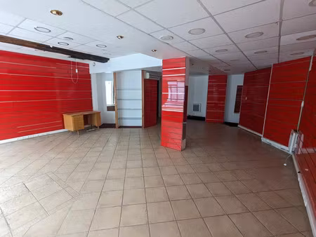 evreux - local commercial de 60 m2 env. à louer