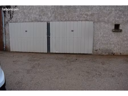 location box garde meubles ou garages avec vidéosurveillance