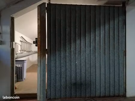 garages et emplacements de stockage