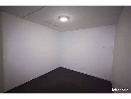 garde meubles et box de stockage à louer flines lez raches