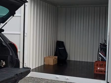 box de stockage individuel pour particuliers et pros à mayenne. accès sécurisé 7j/24h