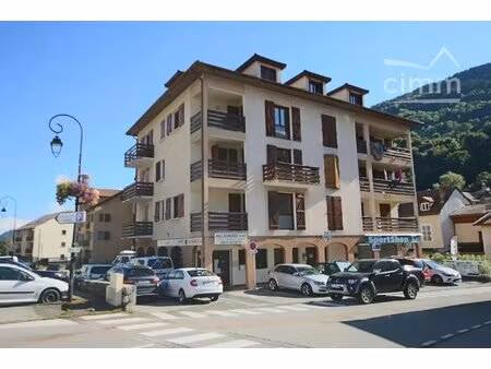 location allevard centre ville local commercial