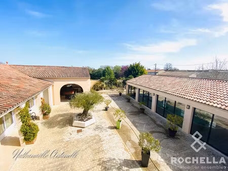 vente maison 7 pièces 311 m² à aulnay (17470)  884 000 €