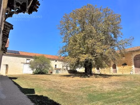 propriété sur 10 8 ha clos