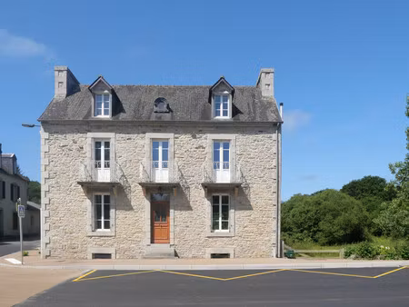 maison à vendre à locmaria-berrien (29690) - finistère