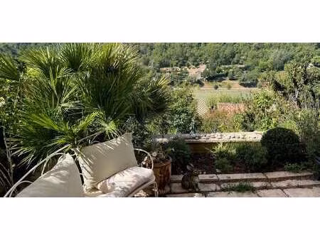 maison contemporaine avec jardin et terrasse ménerbes (84)
