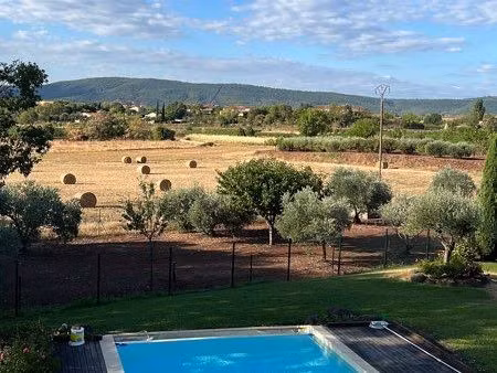 très grande villa 320m2 avec une grande piscine sur 1200 m2 avec vue imprenable