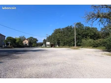 terrain 2 118 m² fouleix