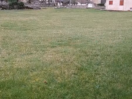 terrain à bâtir 2420 m²