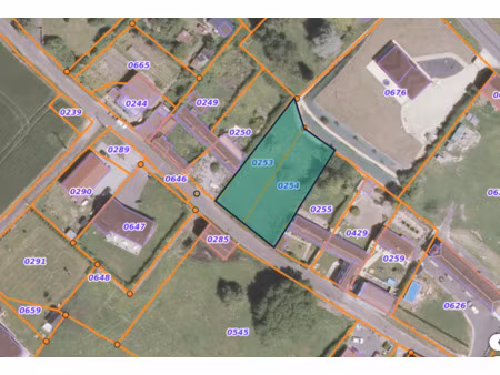 terrain à bâtir situé à blangy sous poix