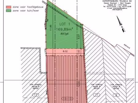 terrain à bâtir 142m² adapté aux bâtiments fermés dans le ce