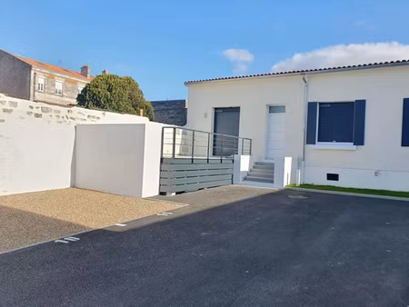 vente appartement 3 pièces 85 m² à rochefort (17300)  317 500 €