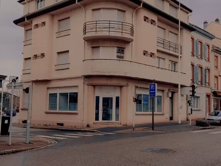 centre ville saint-dié - local commercial entièrement rénové