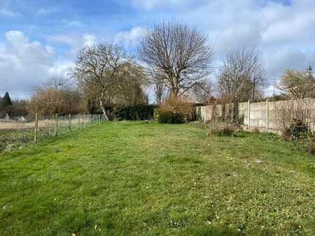 terrain plat constructitble viabilise de 523 m2 - fontenay saint-père