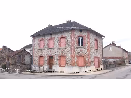 maison de village  ~104m2 habitables  4 chambres  courette