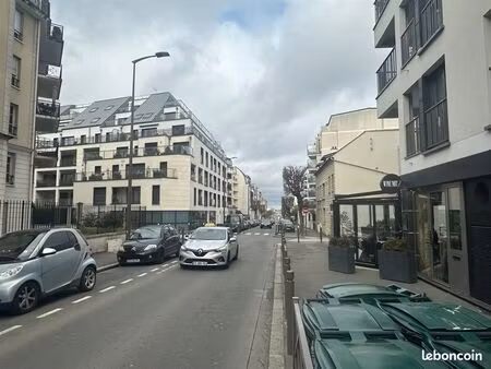 boutique 82 m² rosny sous bois