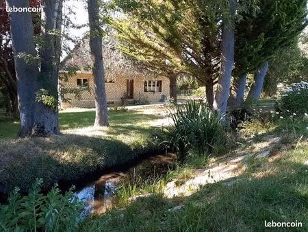 belle maison traditionnelle en pierre de 130m2