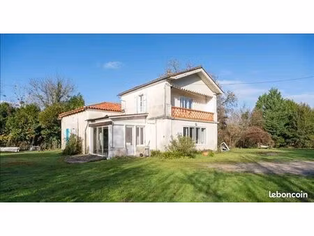 maison ancienne  sur reignac 16360