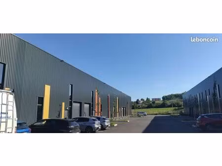 local d'activité 449 m²