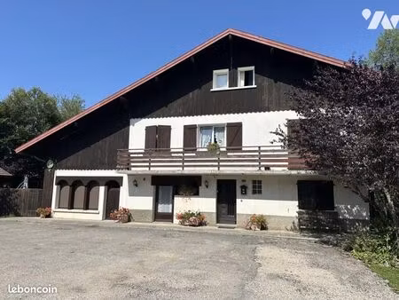 maison 11 pièces 302 m²