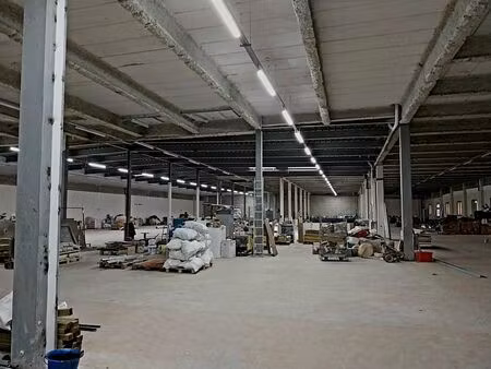 location local d'activités neuilly sur marne 560 m²