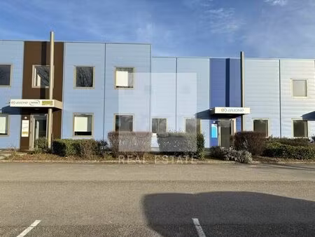location commerce 469 m² à blyes (01150)