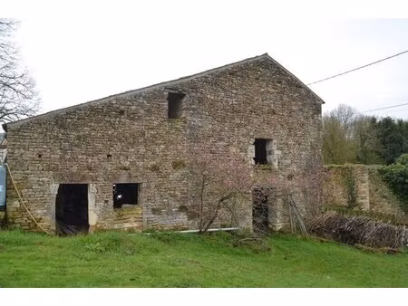 en vente ferme 103 m² – 33 300 € |saint-juire-champgillon