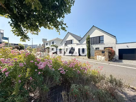 maison récente à vendre à saint-pair-sur-mer  dans un cadre calme et proche du centre