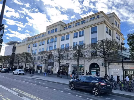 location bureau serris 77700