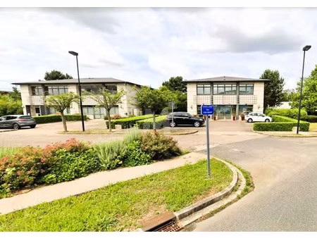 location bureau saint pierre du perray 91280