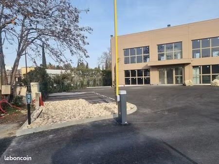 bureaux 90 m² châteaurenard