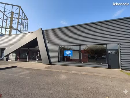 local commercial 720 m²