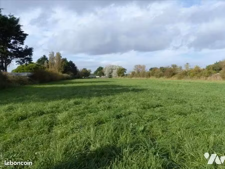 bien agricole 6940 m² surville