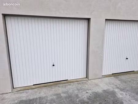 box de stockage garde meuble