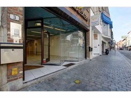 espace commercial et de bureaux dans un emplacement privilég