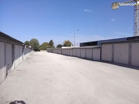 loue garages - secteur rosières