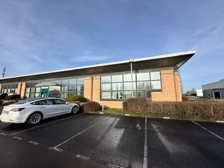 location bureau 315 m² à petite-forêt (59494)