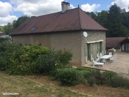 maison avec terrain 1 ha arboré et clôturé