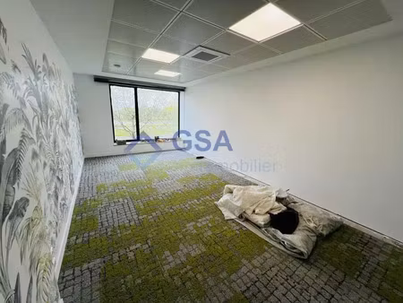 location bureau lieusaint 77127