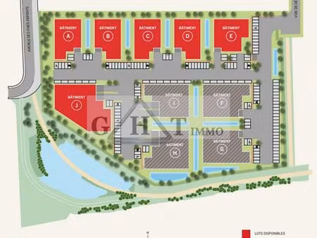 700 m² batiment independant neuf a louer a courtry