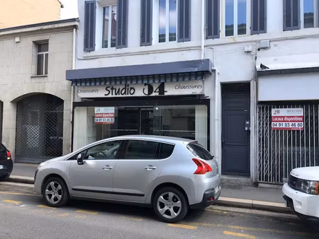 location locaux professionnels 40 m² à marseille 13ème (13013)  690 €