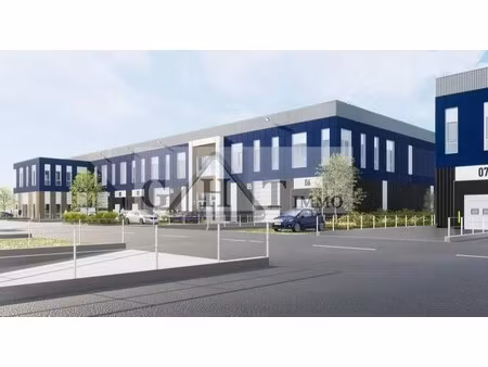 location local commercial