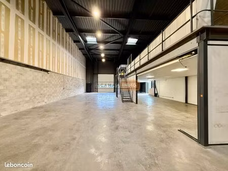 local industriel 450 m²
