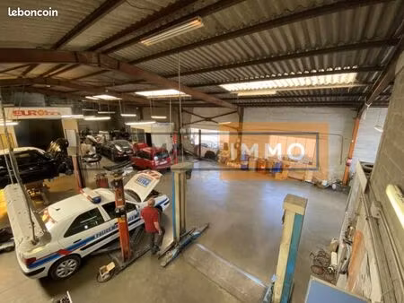 local industriel 709 m²