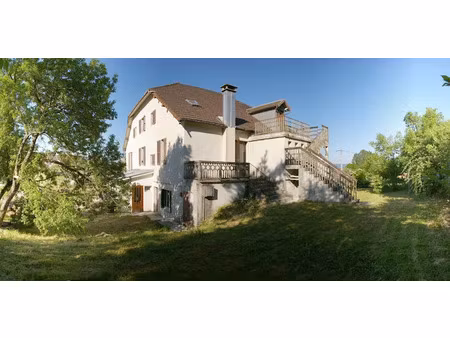 vente immeuble 535 m² à soucia (39130)  279 000 €