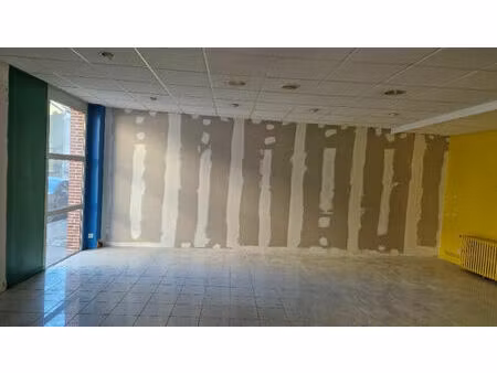 location commerce 215 m² à sézanne (51120)