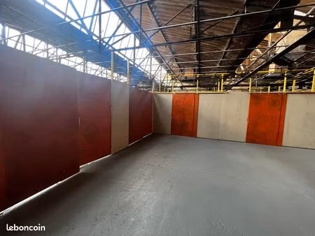 atelier ou box de stockage