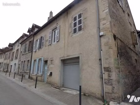 immeuble 373 m² poligny