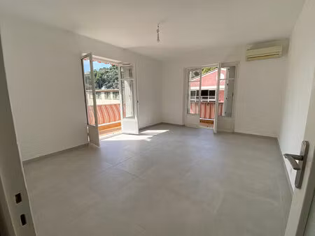 location appartement 3 pièces 73 m² à saint-andré-de-la-roche (06730)